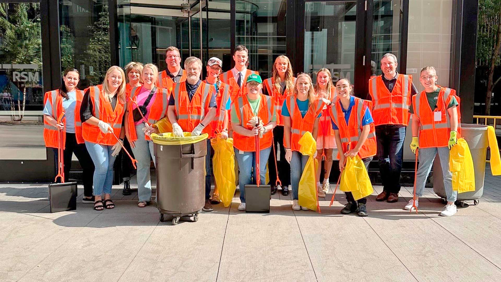 Trash Dash 2023 MPLS crew